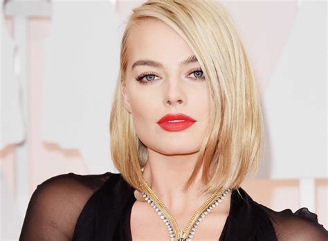 margot robbie weight and height|Margot Robbie Height, Weight, Age, Body Statistics